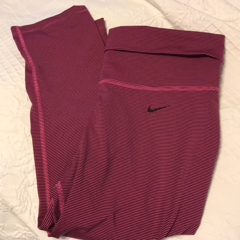 Black & pink striped capri Nike leggings